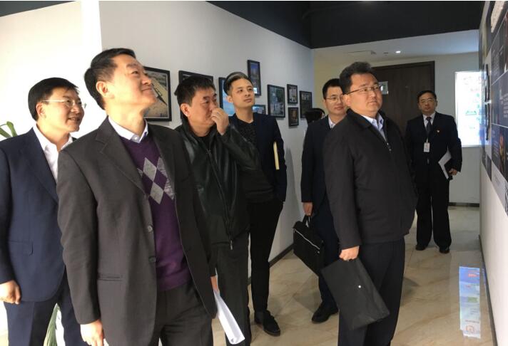 集团党委书记、董事长任丁率队调研尊龙凯时商贸工作
