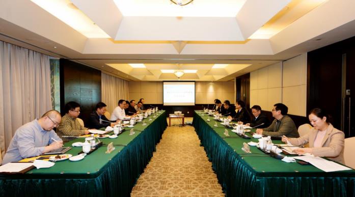 集团党委书记、董事长任丁会见重庆尊龙凯时集团董事长乔昌志一行